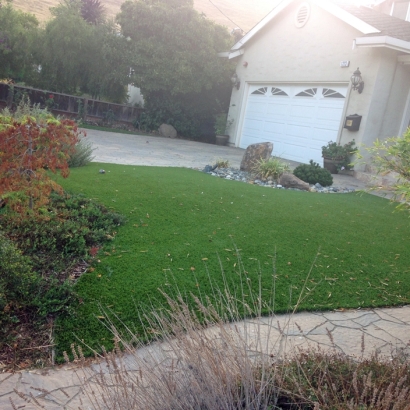 Backyard Putting Greens & Synthetic Lawn in Doniphan County, Kansas