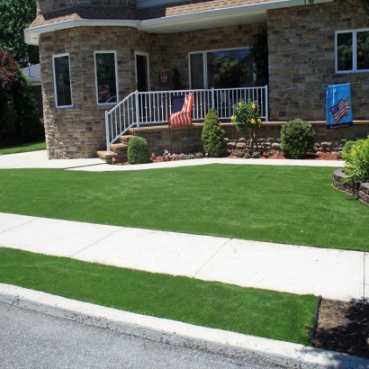 Outdoor Putting Greens & Synthetic Lawn in Peabody, Kansas