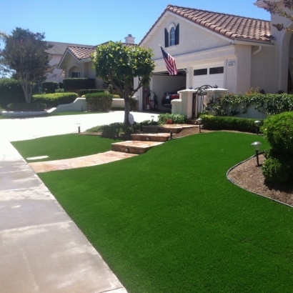 Putting Greens & Synthetic Turf in Dickinson County, Kansas