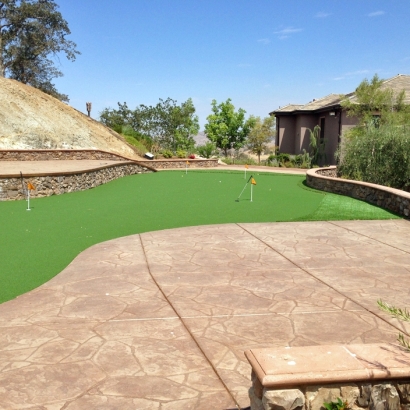 Fake Grass & Synthetic Putting Greens in Winchester, Kansas