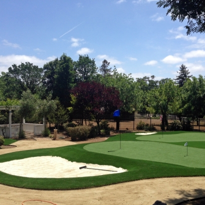Home Putting Greens & Synthetic Lawn in Virgil, Kansas