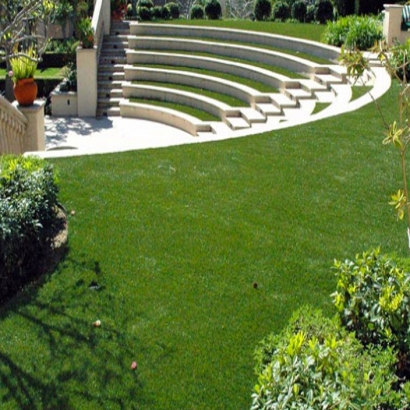 Synthetic Grass & Putting Greens in Elwood, Kansas