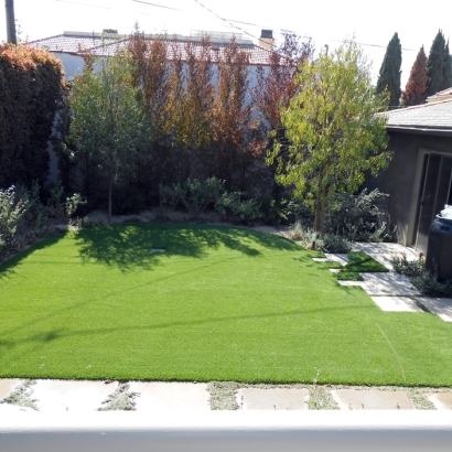 At Home Putting Greens & Synthetic Grass in Emmett, Kansas