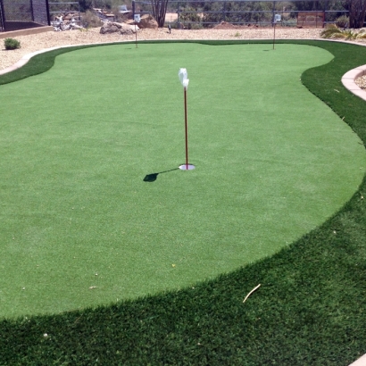 Backyard Putting Greens & Synthetic Lawn in Girard, Kansas