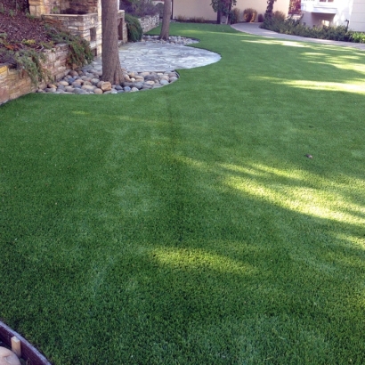 Putting Greens & Synthetic Lawn for Your Backyard in Merriam, Kansas