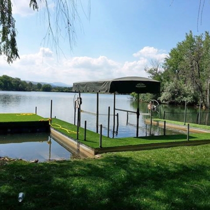 Home Putting Greens & Synthetic Lawn in Peru, Kansas