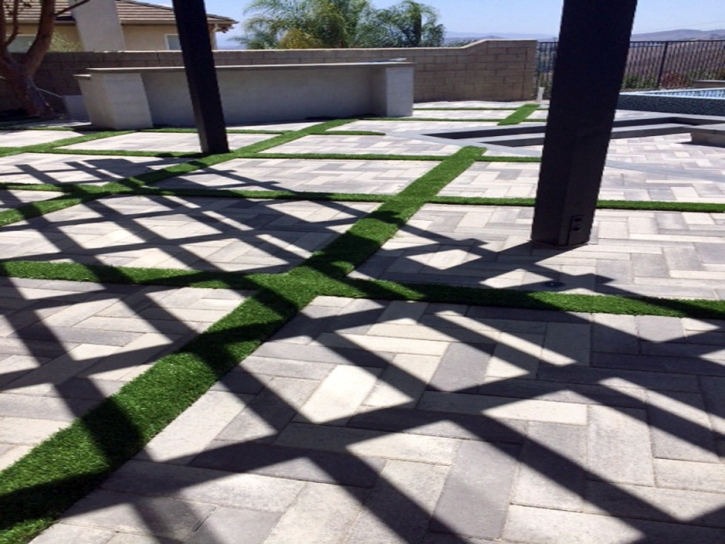 Artificial Lawn Niotaze, Kansas Landscaping Business, Beautiful Backyards