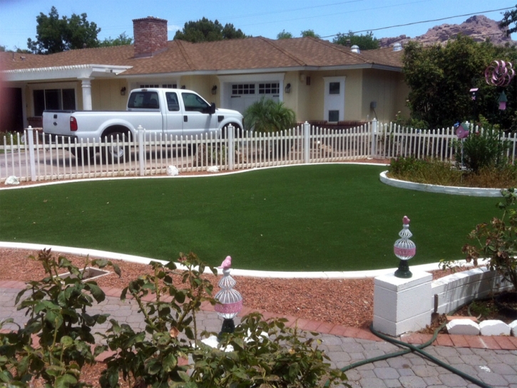 Green Lawn Pratt, Kansas Paver Patio, Front Yard Ideas