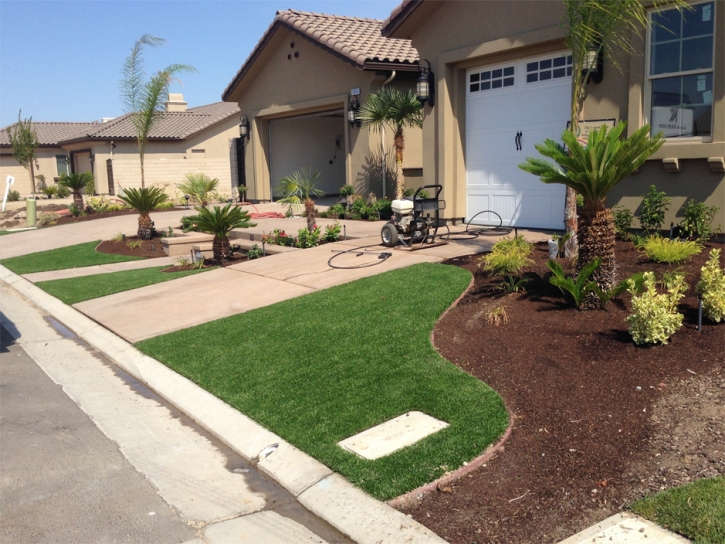 Turf Grass Fredonia, Kansas Landscape Design, Front Yard Landscape Ideas